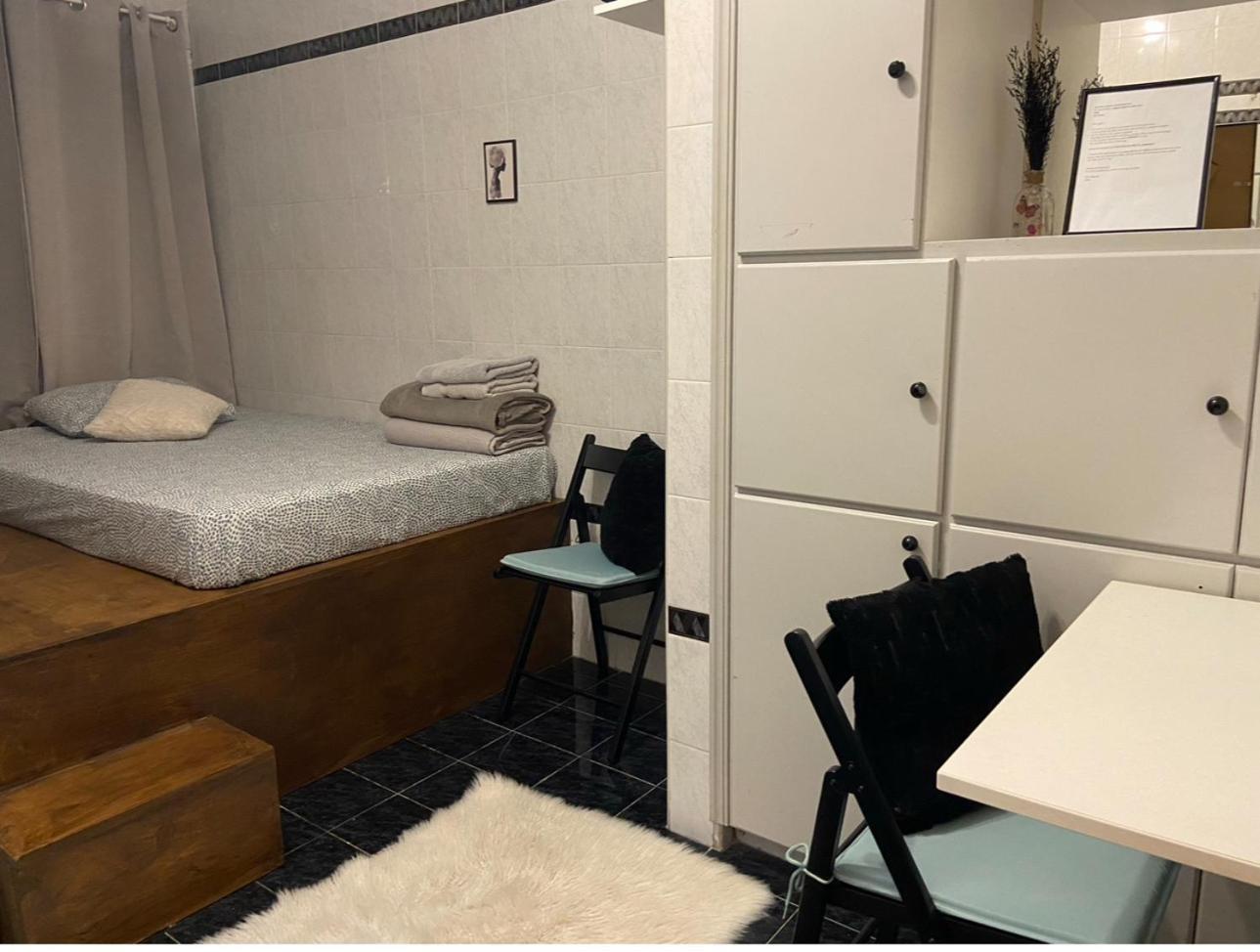 Elena'S Guest House B Paphos Ngoại thất bức ảnh